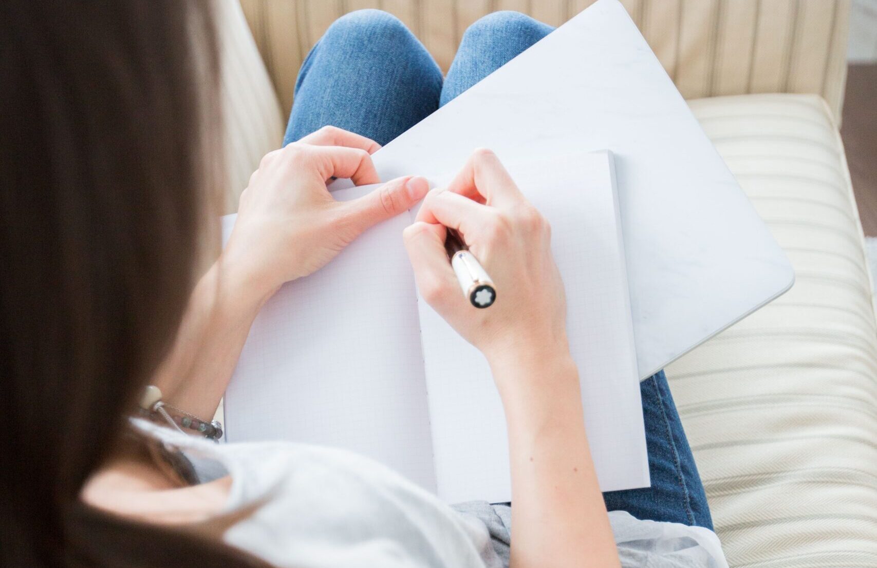 What is the right time to create a resume? Armidale Resume's Guide to Crafting the Perfect Resume